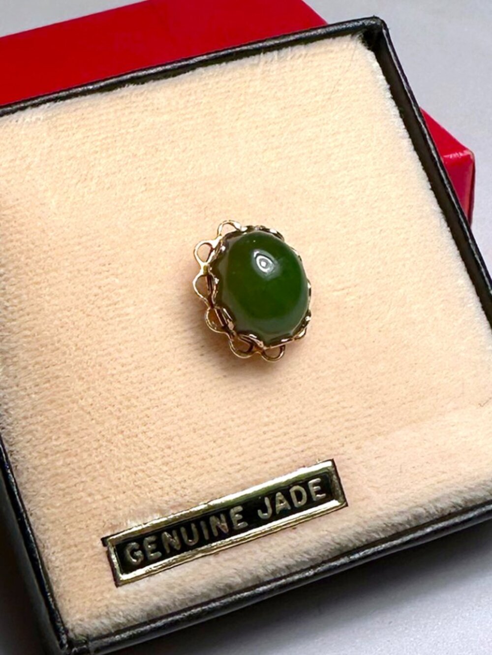Vintage Genuine Jade Oval Cabochon Bezel Tie Tack Clutch with Chain Pin Boxed